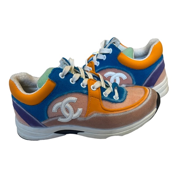 Chanel Multicolor Calfskin Suede CC Logo Trainer Sneaker - Picture 1 of 15